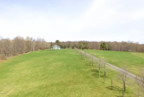 21 Fall Brook Rd, Starlight, PA 18461 photo 12