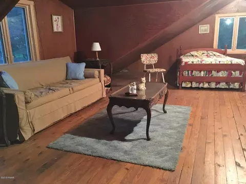 110 Elm Rd, Tafton, PA 18464 photo 17