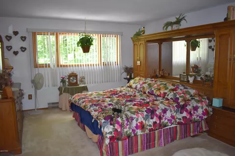 100 Wilson Hill Rd, Dingmans Ferry, PA 18328 photo 17