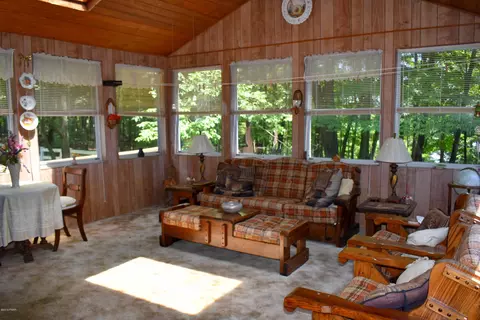 100 Wilson Hill Rd, Dingmans Ferry, PA 18328 photo 14