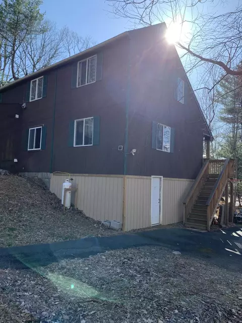 122 Hedge Dr, Dingmans Ferry, PA 18328 photo 3