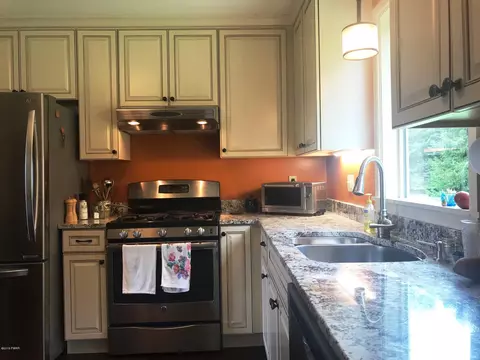 33 Fall Brook Rd, Starlight, PA 18461 photo 6
