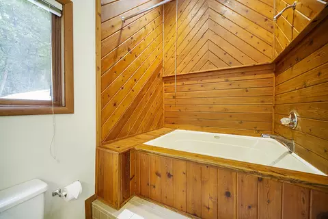 5348 E Woodbridge Dr, Bushkill, PA 18324 photo 18
