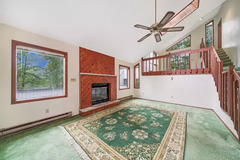 5348 E Woodbridge Dr, Bushkill, PA 18324 photo 6