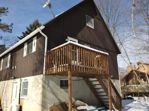 109 Heather Hill Rd, Dingmans Ferry, PA 18328 photo 3