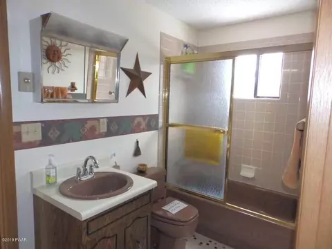 129 Fairview Dr, Dingmans Ferry, PA 18328 photo 7
