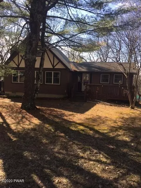 363 Wild Acres Dr, Dingmans Ferry, PA 18328 photo 4