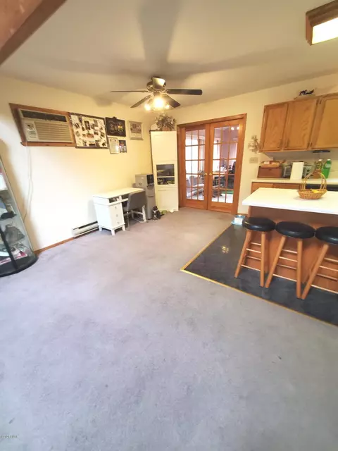 481 Whippoorwill Dr, Bushkill, PA 18324 photo 7