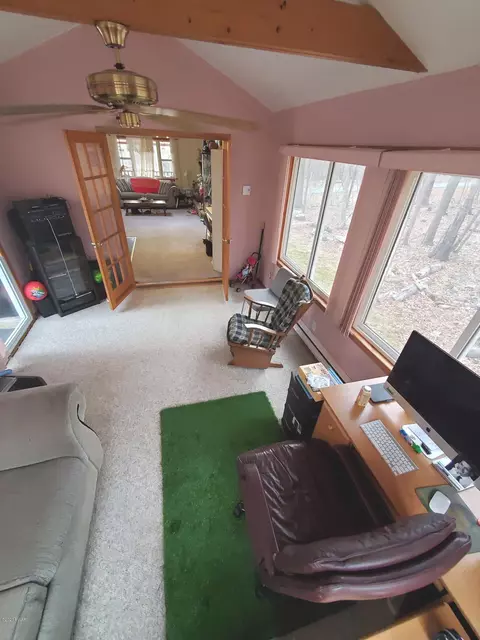 481 Whippoorwill Dr, Bushkill, PA 18324 photo 11