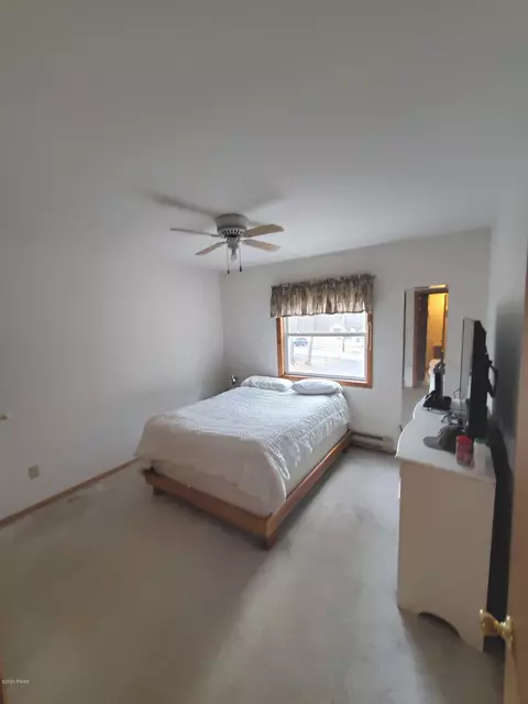 481 Whippoorwill Dr, Bushkill, PA 18324 photo 18