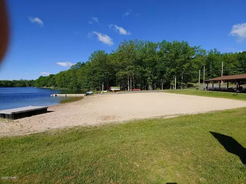 2237 Eagle Path, Bushkill, PA 18324 photo 30