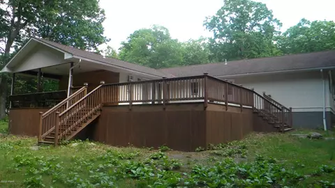 125 Pine Forest Rd, Greeley, PA 18425 photo 7