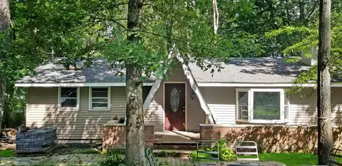 104 Palm Dr, Dingmans Ferry, PA 18328 photo 1