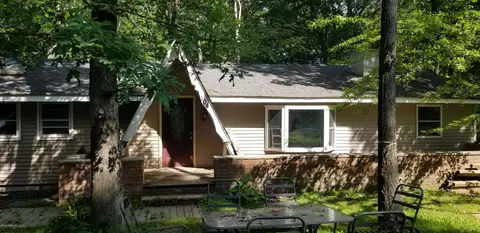 104 Palm Dr, Dingmans Ferry, PA 18328 photo 2