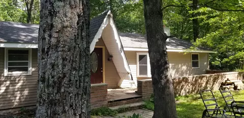 104 Palm Dr, Dingmans Ferry, PA 18328 photo 3