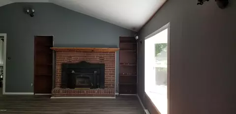 104 Palm Dr, Dingmans Ferry, PA 18328 photo 5
