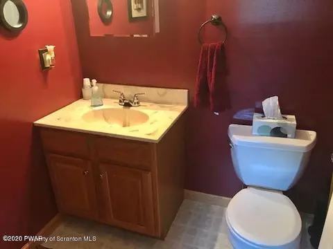 9 Excursion Dr, Damascus, PA 18415 photo 10