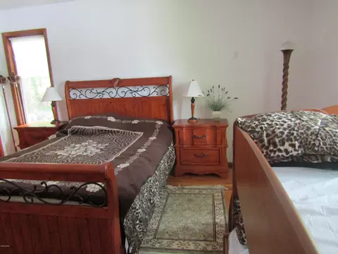 131 E Lake View Dr, Dingmans Ferry, PA 18328 photo 17