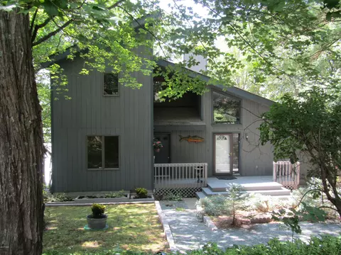 131 E Lake View Dr, Dingmans Ferry, PA 18328 photo 31