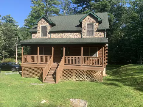 101 Beaver Ct, Dingmans Ferry, PA 18328 photo 1