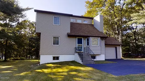 105 Apache Trl, Dingmans Ferry, PA 18328 photo 22