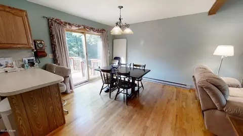 105 Apache Trl, Dingmans Ferry, PA 18328 photo 4