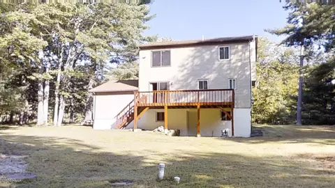 105 Apache Trl, Dingmans Ferry, PA 18328 photo 19