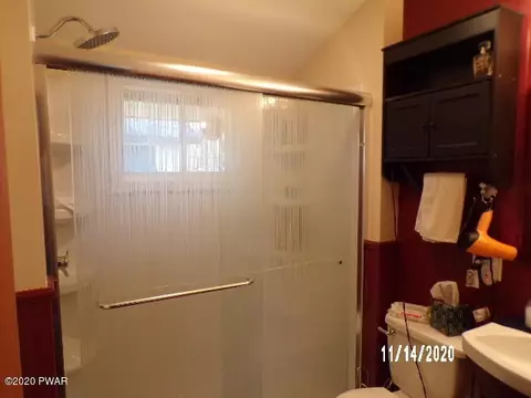 244 E Shore Dr, Dingmans Ferry, PA 18328 photo 14