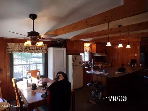 244 E Shore Dr, Dingmans Ferry, PA 18328 photo 8