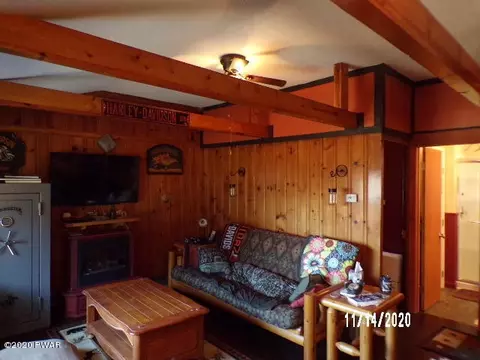244 E Shore Dr, Dingmans Ferry, PA 18328 photo 11