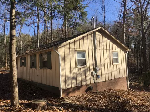 2243 Pine Ln, Bushkill, PA 18324 photo 7