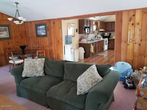 119 Crossing Way, Dingmans Ferry, PA 18328 photo 4