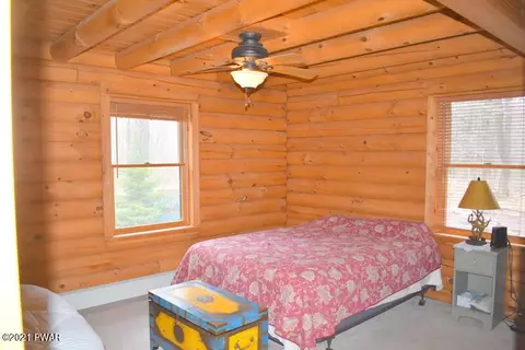 168 Split Rock Rd, Newfoundland, PA 18445 photo 16