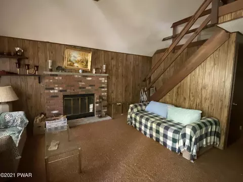 187 Marcel Dr, Dingmans Ferry, PA 18328 photo 7