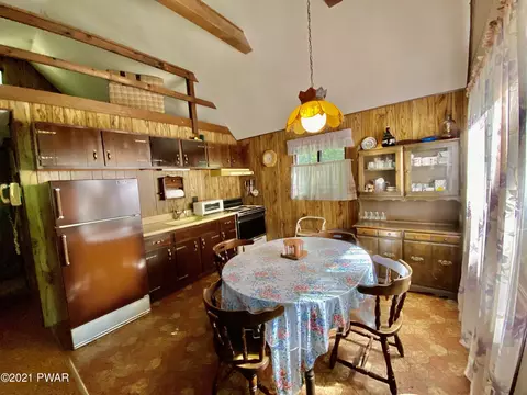 187 Marcel Dr, Dingmans Ferry, PA 18328 photo 5
