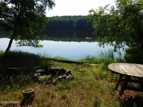 290 Doolan Rd, Dingmans Ferry, PA 18328 photo 1
