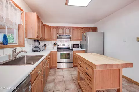 101 Seneca Trl, Dingmans Ferry, PA 18328 photo 15