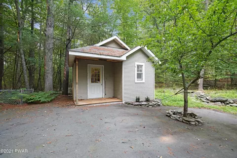 101 Seneca Trl, Dingmans Ferry, PA 18328 photo 7