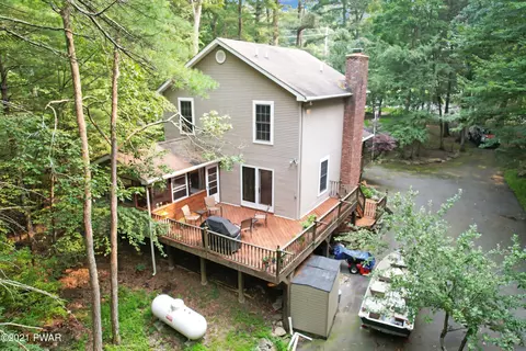 101 Seneca Trl, Dingmans Ferry, PA 18328 photo 5