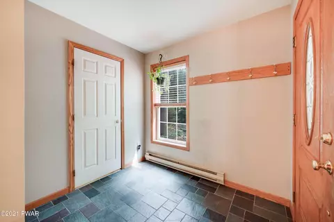 101 Seneca Trl, Dingmans Ferry, PA 18328 photo 17