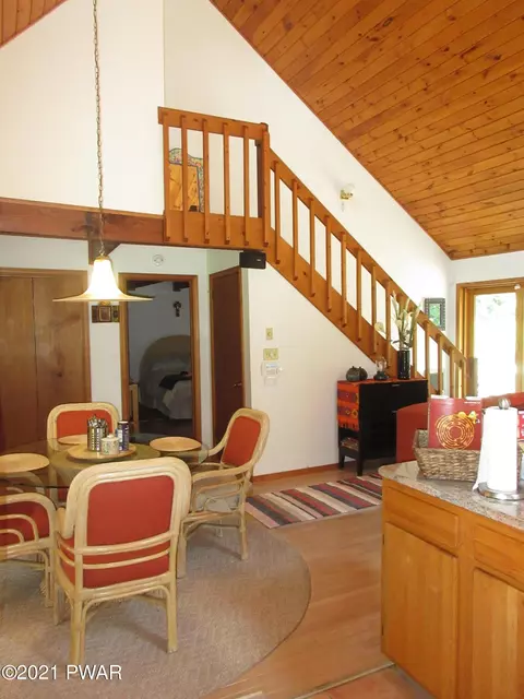 397 Saunders Dr, Bushkill, PA 18324 photo 11