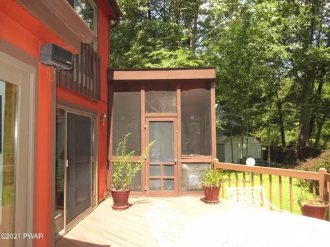 397 Saunders Dr, Bushkill, PA 18324 photo 30