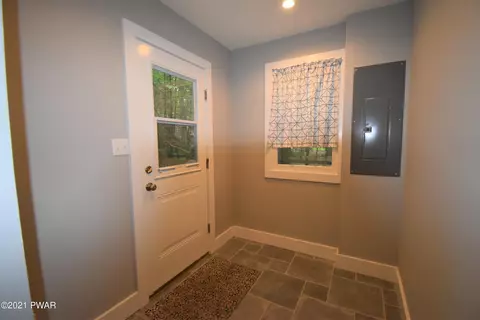 108 Outer Dr, Dingmans Ferry, PA 18328 photo 18