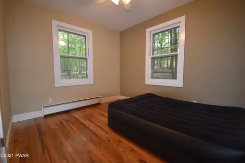 108 Outer Dr, Dingmans Ferry, PA 18328 photo 16