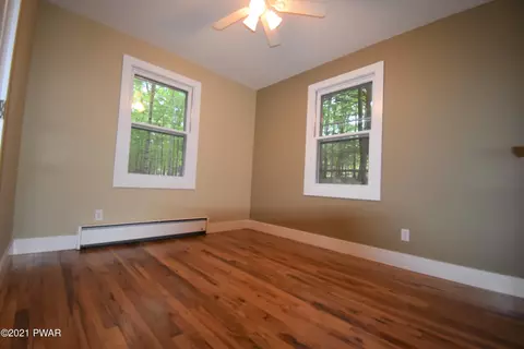 108 Outer Dr, Dingmans Ferry, PA 18328 photo 15