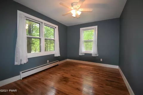 108 Outer Dr, Dingmans Ferry, PA 18328 photo 11