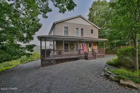116 Blackbird Ct, Lackawaxen, PA 18435