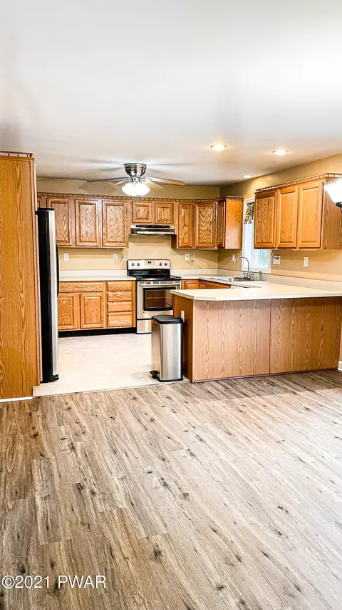 159 Fox Rd, Dingmans Ferry, PA 18328 photo 14