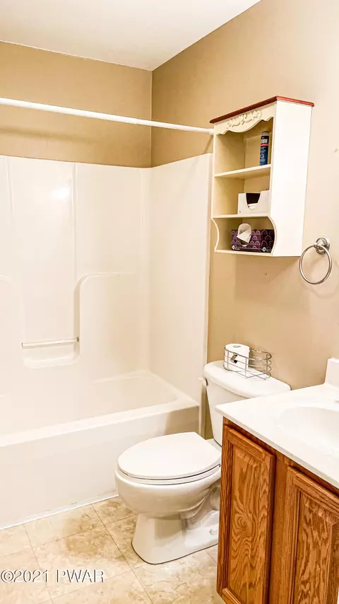 159 Fox Rd, Dingmans Ferry, PA 18328 photo 43