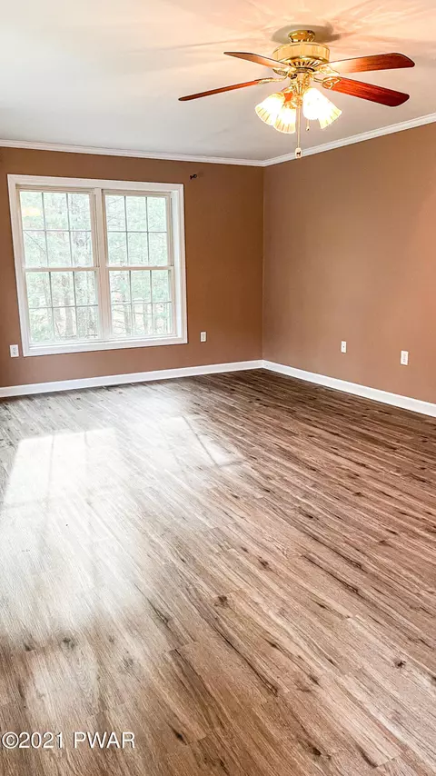 159 Fox Rd, Dingmans Ferry, PA 18328 photo 13